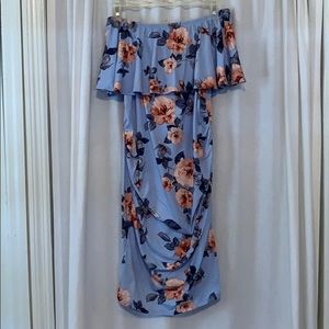 Off shoulder maternity dress
